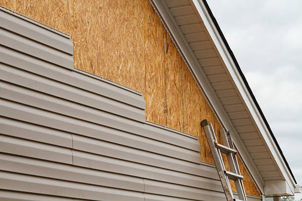24/7 Emergency Wood Siding experts in Reedville, VA